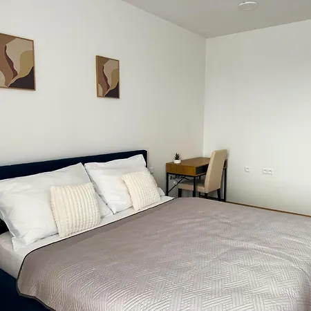 Sered Ella Apartmán Sered'